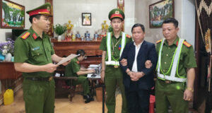 thai nguyen bat khan cap doi tuong trieu van quan gia danh luat su 804
