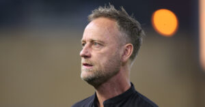 Thang Doi Bong Trung Quoc O Cup Chau A Hlv Cahn Noi Loi Xuc Dong 3409