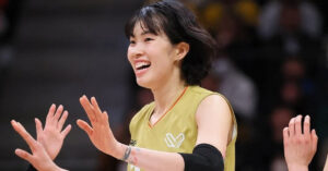 thanh thuy toa sang gunna keo dai mach thang o giai nhat ban 981