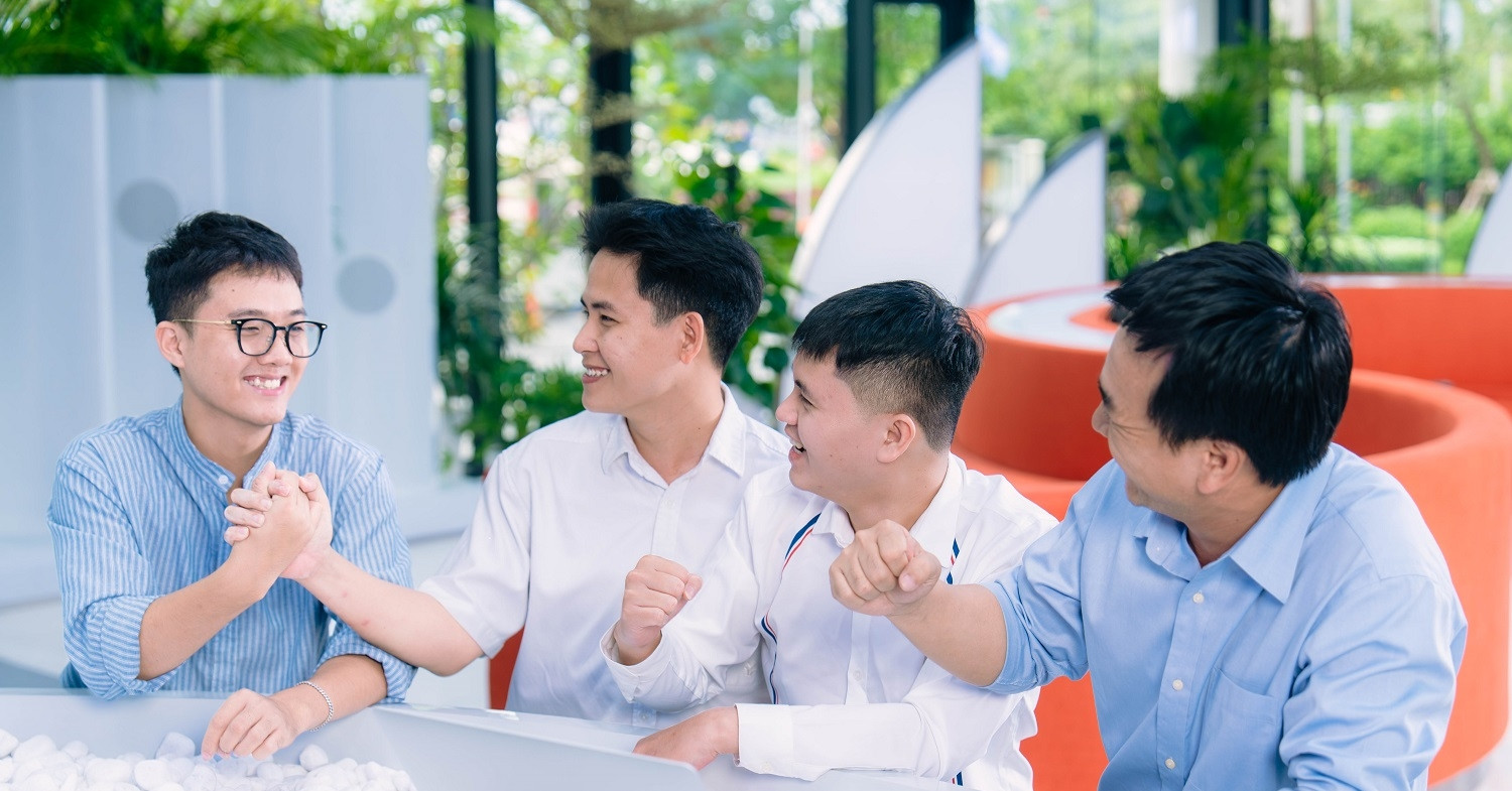 The He Nhan Su Mang Ma Gen Ai First 1322