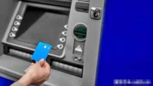 the ngan hang bi nuot chi can lam ngay 1 buoc nay may atm se tu nha the 134243