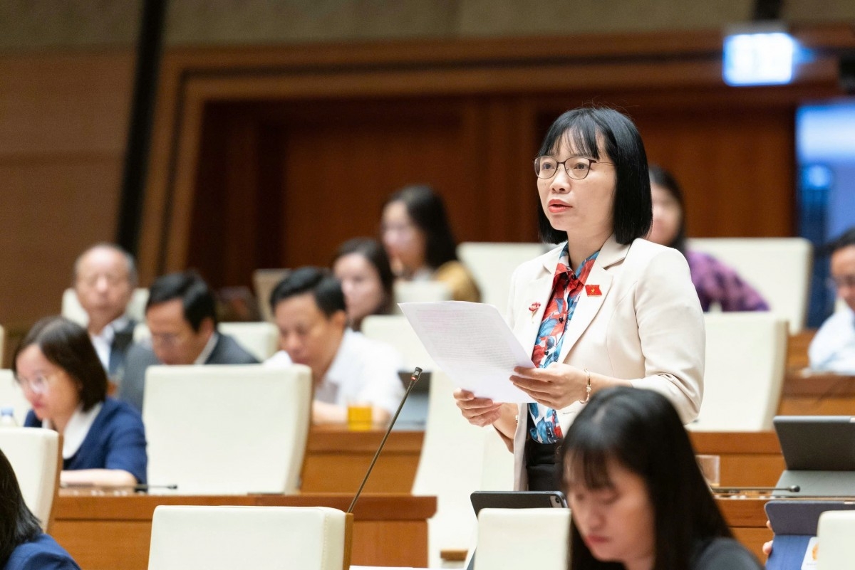 Thi Viet Nga20251114135513