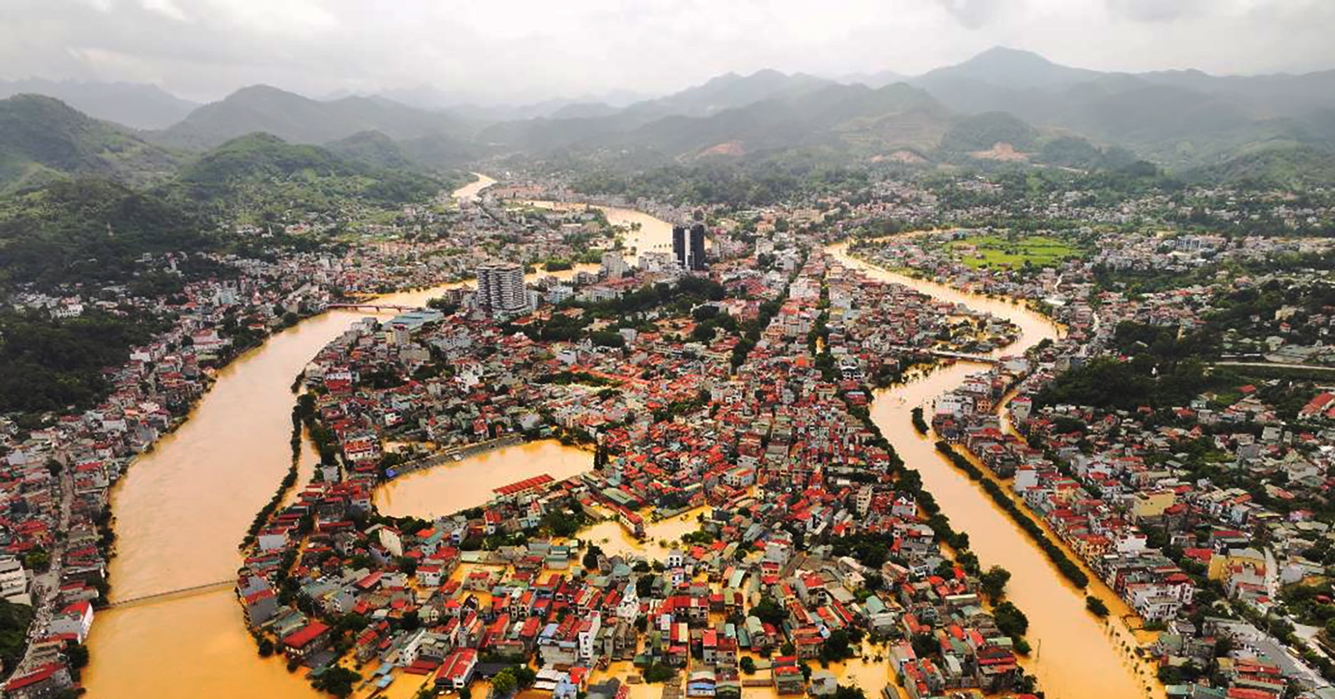 Thien Tai 2025 Pha Vo Hang Loat Ky Luc Gay Thiet Hai 97 1043