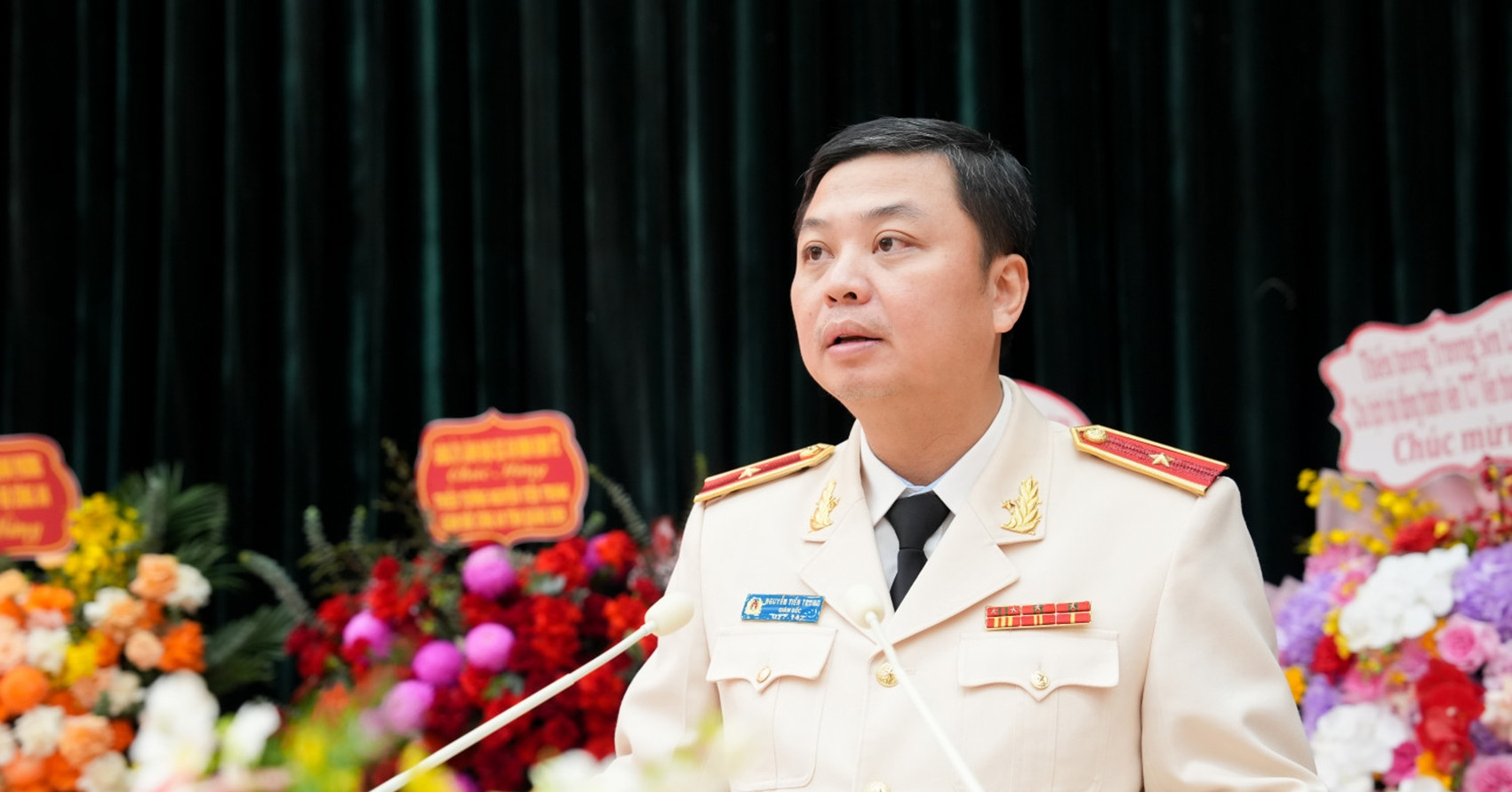 Thieu Tuong Nguyen Tien Trung Lam Giam Doc Cong An Quang Ninh 2055