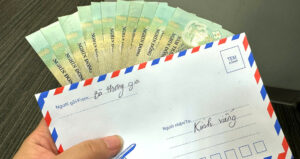 Thong Gia Ngheo Gui 50 Trieu Tien Phung Dieu Ca Nha Xon Xao Lam Viec Y Nghia 5088C47Eec0941D2A8Add16