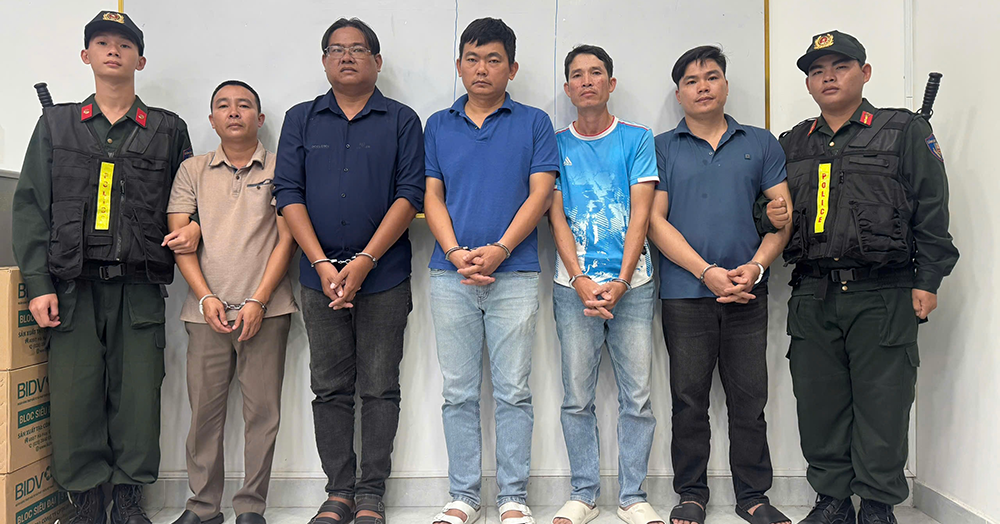 Thu Doan Moi Cuc Tinh Vi Cua Nhom Nguoi Dua Hon 650 Tan Hang Gia Tri Cao Qua Bien Gioi 671