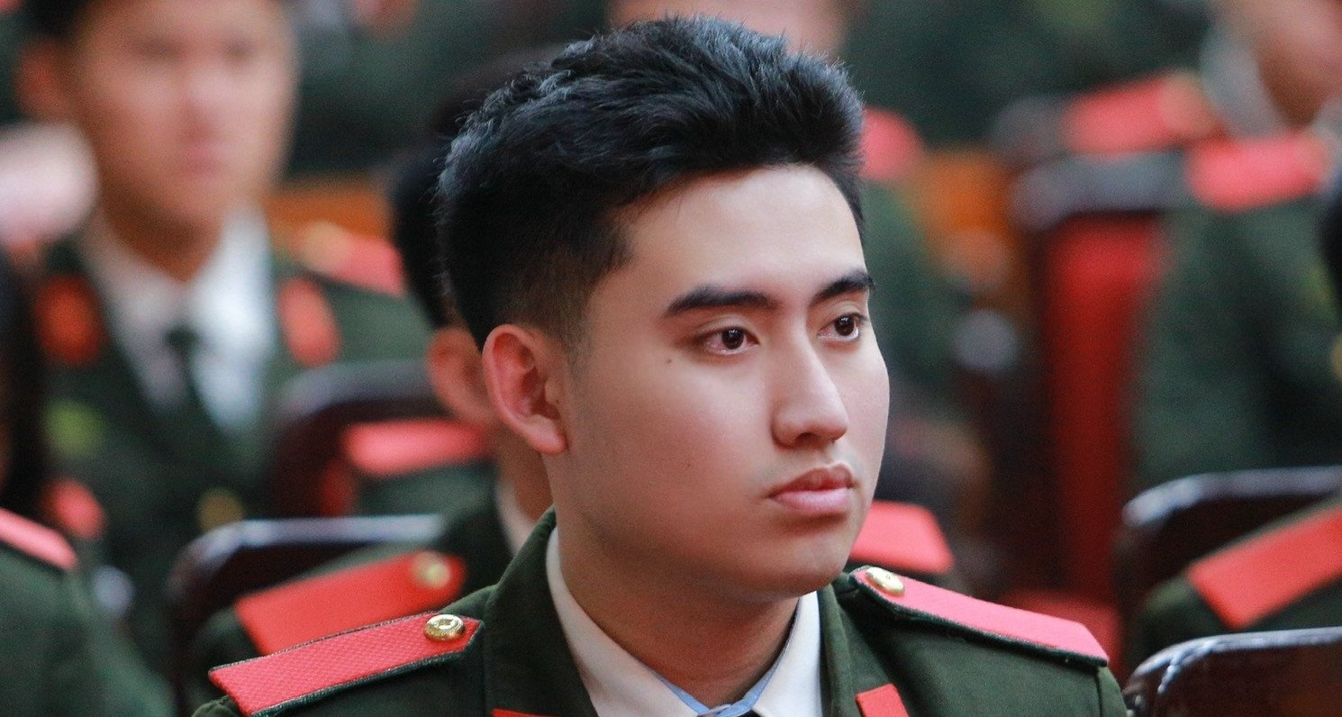 Thu Khoa 10X Duoc Giu Lai Lam Giang Vien Truong Cong An 119