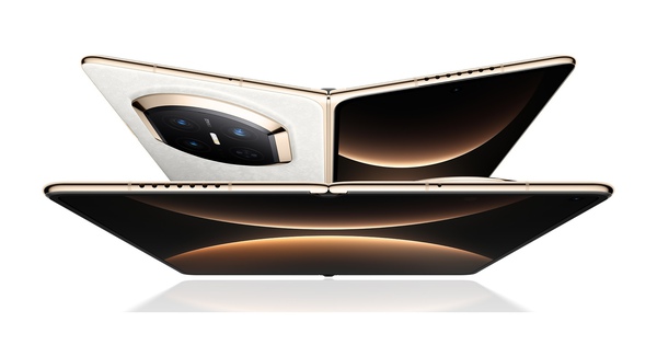 Thumb Gsmarena000 1764068428536 9U 17640685451081538021619 120 0 1125 1920 Crop 17640685538244506482