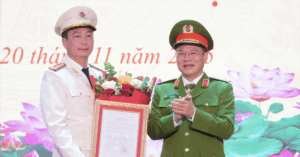 Thuong Ta Bui Duy Hung Lam Cuc Pho C04 Bo Cong An 3166