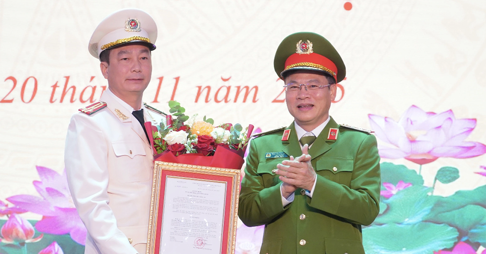 Thuong Ta Bui Duy Hung Lam Cuc Pho C04 Bo Cong An 3166