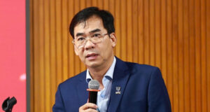 Tien Si Le Truong Son Lam Hieu Truong Truong Dai Hoc Luat Tphcm 3177