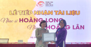 Tiep Nhan Nhieu Tu Lieu Quy Ve Nhac Si Hoang Van Hoang Long Va Hoang Lan 2891