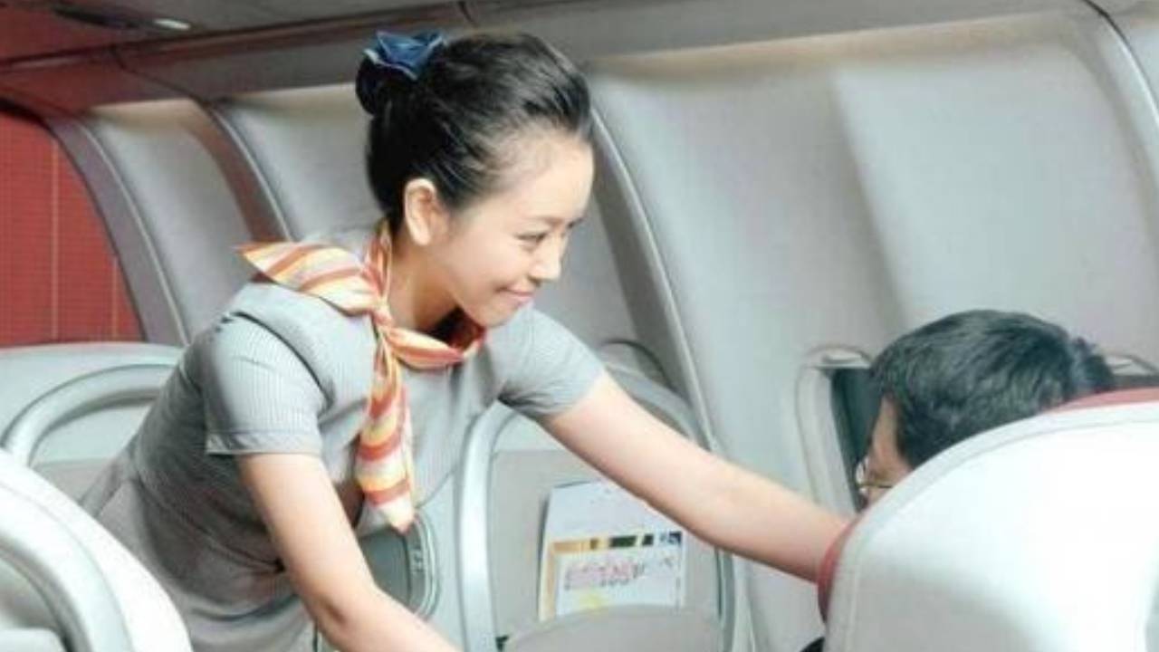 Tiep Vien Hang Khong Tiet Lo Ly Do Nghi Dem Tai Khach San 5 Sao Sau Khi Ha Canh Thay Vi Ve Nha 15562