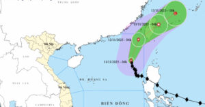 Tin Moi Nhat Ve Bao So 14 Fung Wong Tiep Tuc Doi Huong Va Dan Ra Khoi Bien Dong 118