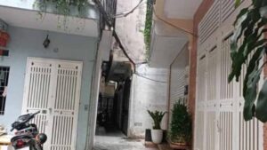 To Tien Canh Bao Tam Xung Truoc Cua Mat Ca Nguoi Lan Cua Chuyen Gia Phong Thuy Giai Thich Ro Y Nghia