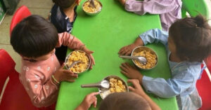 Toan Canh Du An Nuoi Em Dong Tien Nuoi Nghin Tre Va Khoang Trong Giam Sat Ke Toan 477.Webp