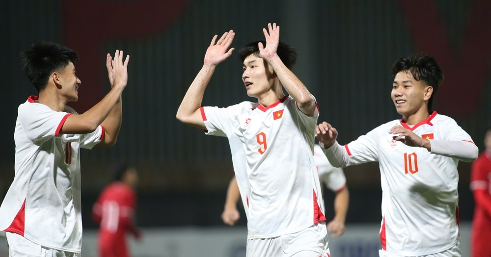 Truc Tiep Bong Da U17 Viet Nam 3 0 U17 Singapore Ban Thang Lien Tiep 1918