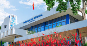 truong dh bach khoa tphcm len tieng ve thong tin di doi co so 268 ly thuong kiet 2132