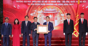 Truong Dh Khoa Hoc Xa Hoi Va Nhan Van Ha Noi Nhan Huan Chuong Lao Dong Hang Nhat 1840