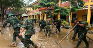 Truong Hoc O Da Nang Ngon Ngang Bun Dat Sau Lu 1522