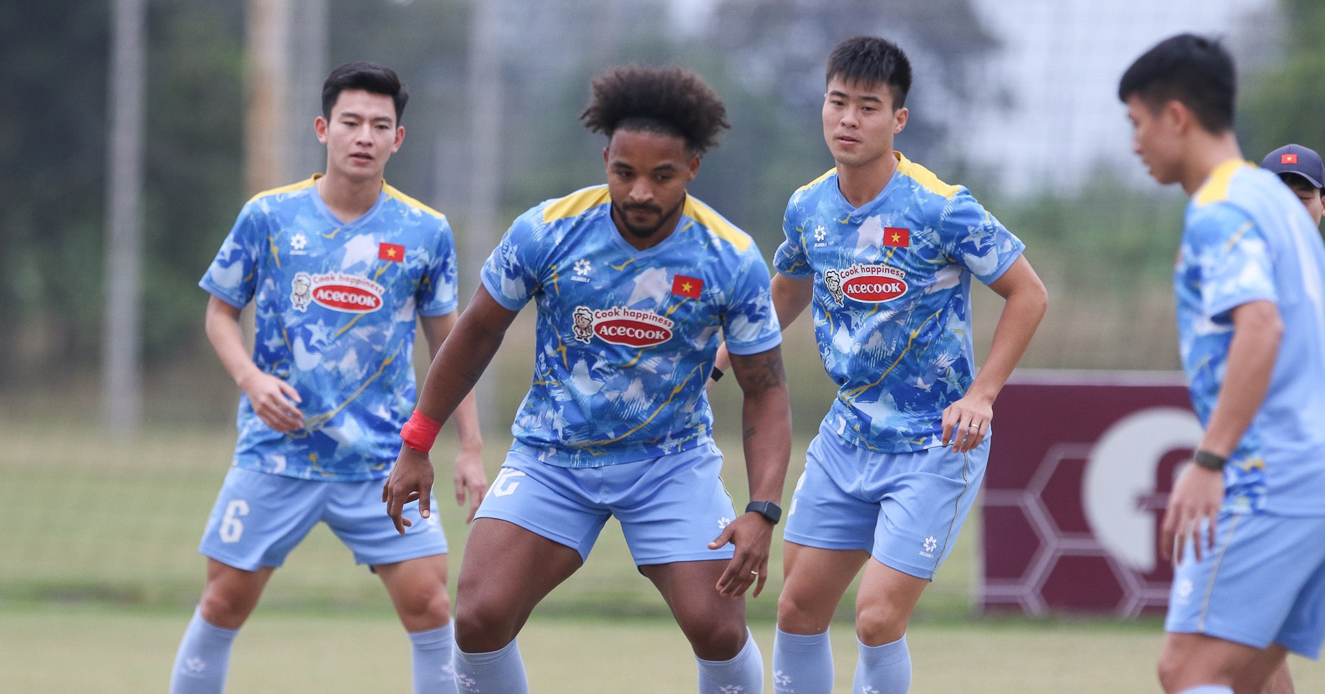 Tuyen Viet Nam Luyen Chieu Tu Quyet Thang Dam Lao 1315