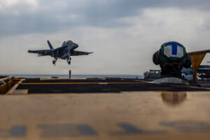 uss abraham lincoln 1 ap