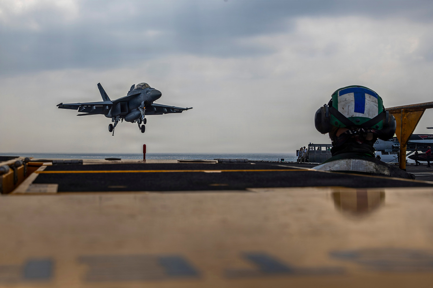 uss abraham lincoln 1 ap