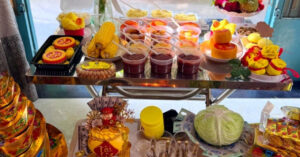 Van Khan Khai Truong Cua Hang Chuan Theo Phong Tuc Co Truyen Viet Nam 2144