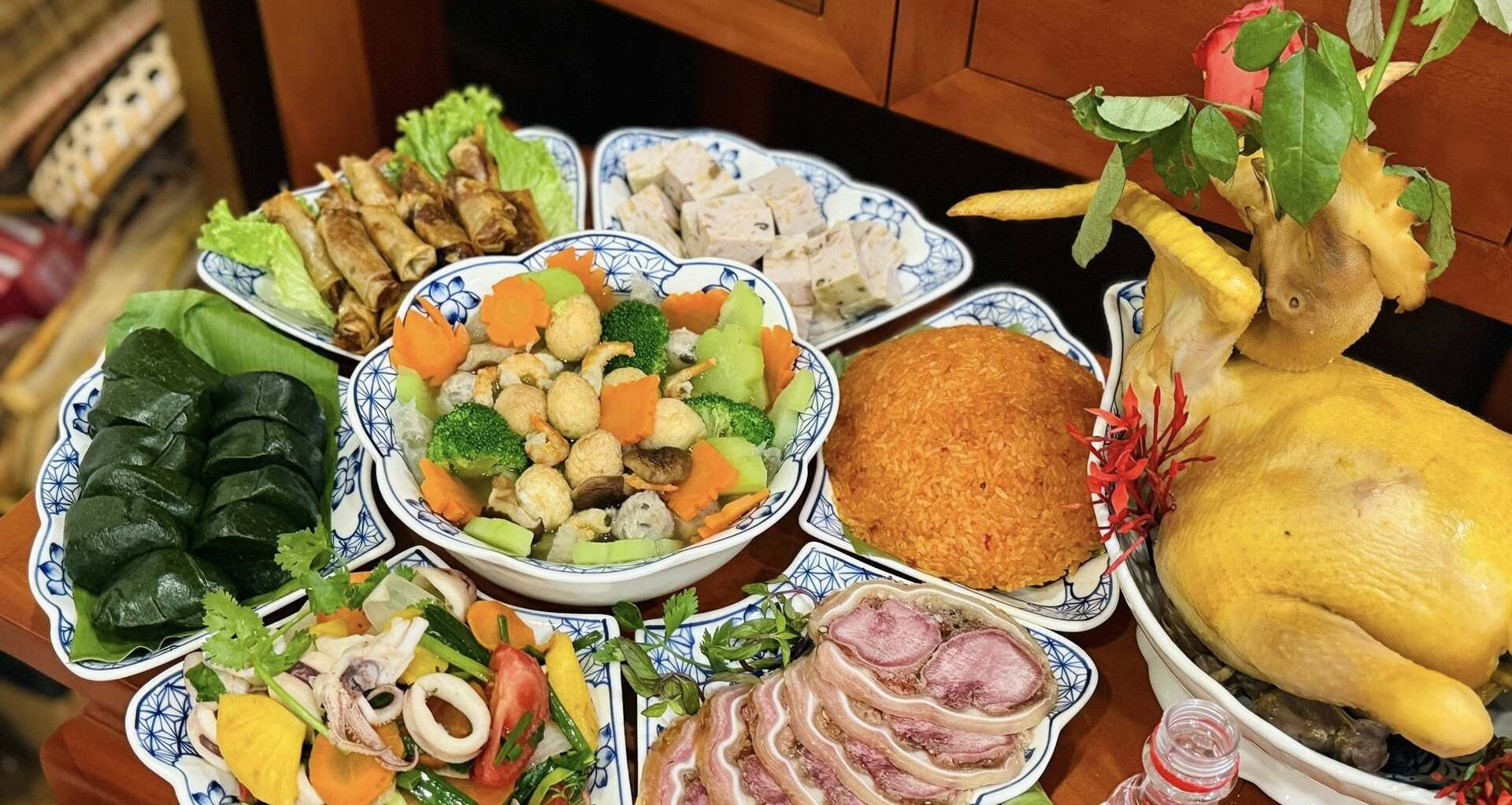 Van Khan Ram Thang 10 Am Lich Nam At Ty 2025 Chuan Truyen Thong 2160