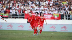 Van Su 1765502056134945238110 224 0 1662 2560 Crop 17655021399231477485722