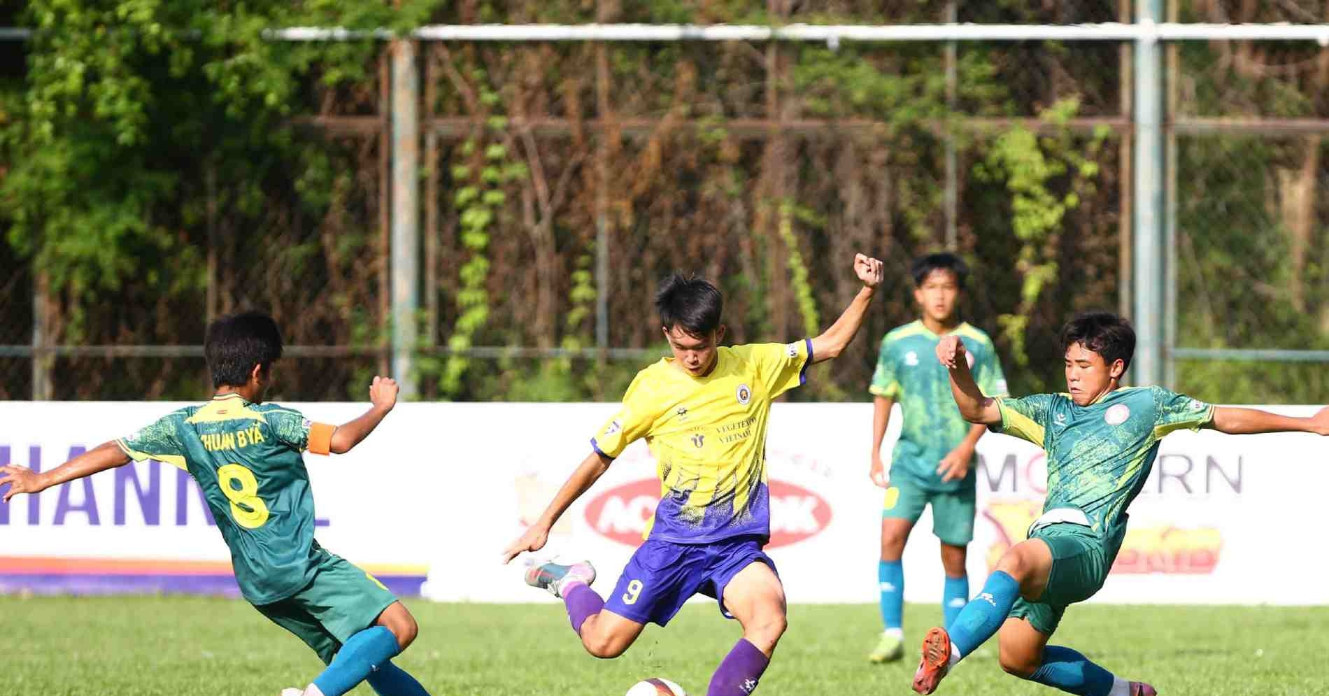 vck u15 quoc gia ha noi som co ve tu ket 2560