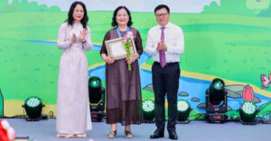 vinh danh thanh tuu tron doi cua co nsnd ngo manh lan 3087