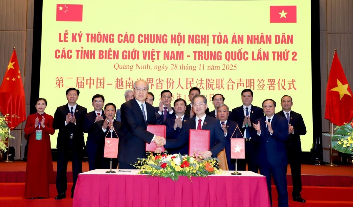 Vn Tr Toa An Bien Gioi 2920251129122440