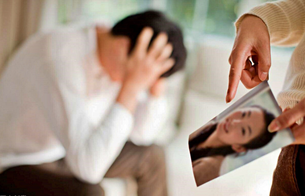 Vo Chiu Kho 8 Nam Chong Bao Dap Bang Can Chung Cu Cho Nhan Tinh Va Con Rieng 274