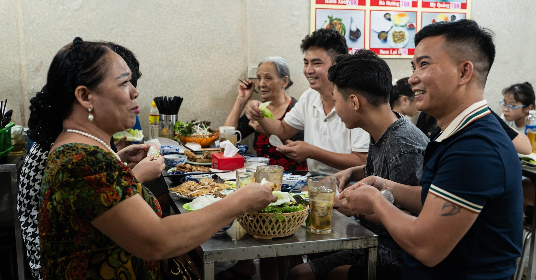 Vo Chong 31 Nam Ban Banh Xeo Quang Ngai Giua Long Ha Noi Van Giu Duoc Hon Que 323