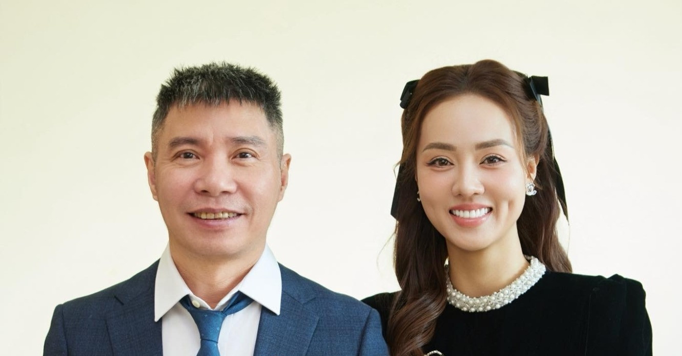 Vo Chong Nsnd Cong Ly Tinh Cam Khong Ngo Nhac Si Ty View Dep Trai O San Bay 2986