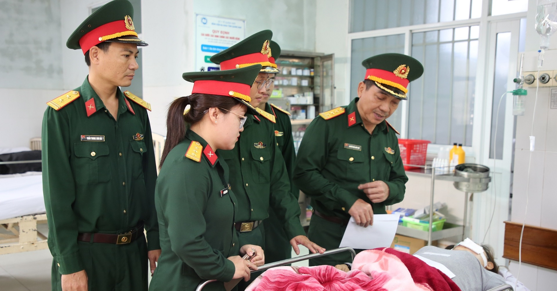 Vu Xe Cho Gia Dinh Di Dam Cuoi Ve Gap Nan Tren Cao Toc Nan Nhan Thu 4 Tu Vong 956