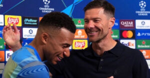 xabi alonso bao chelsea lam cu no mbappe sep bu lap tuc ra tay 1667