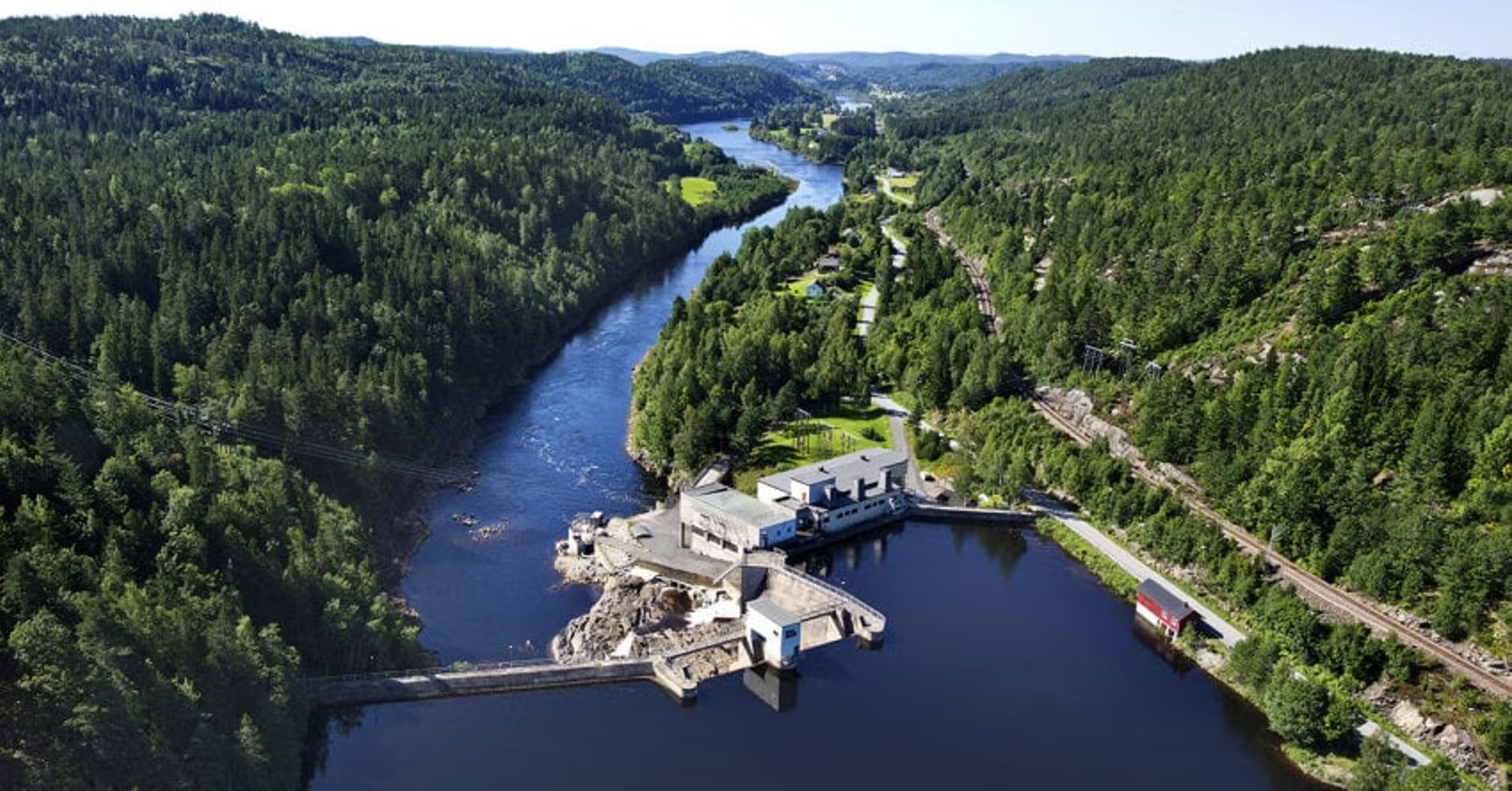 Xem Quoc Gia Thuy Dien Van Hanh Ho Thuy Dien Nghiem Cam Xa Nhanh Xa Ban Dem 284.Avif